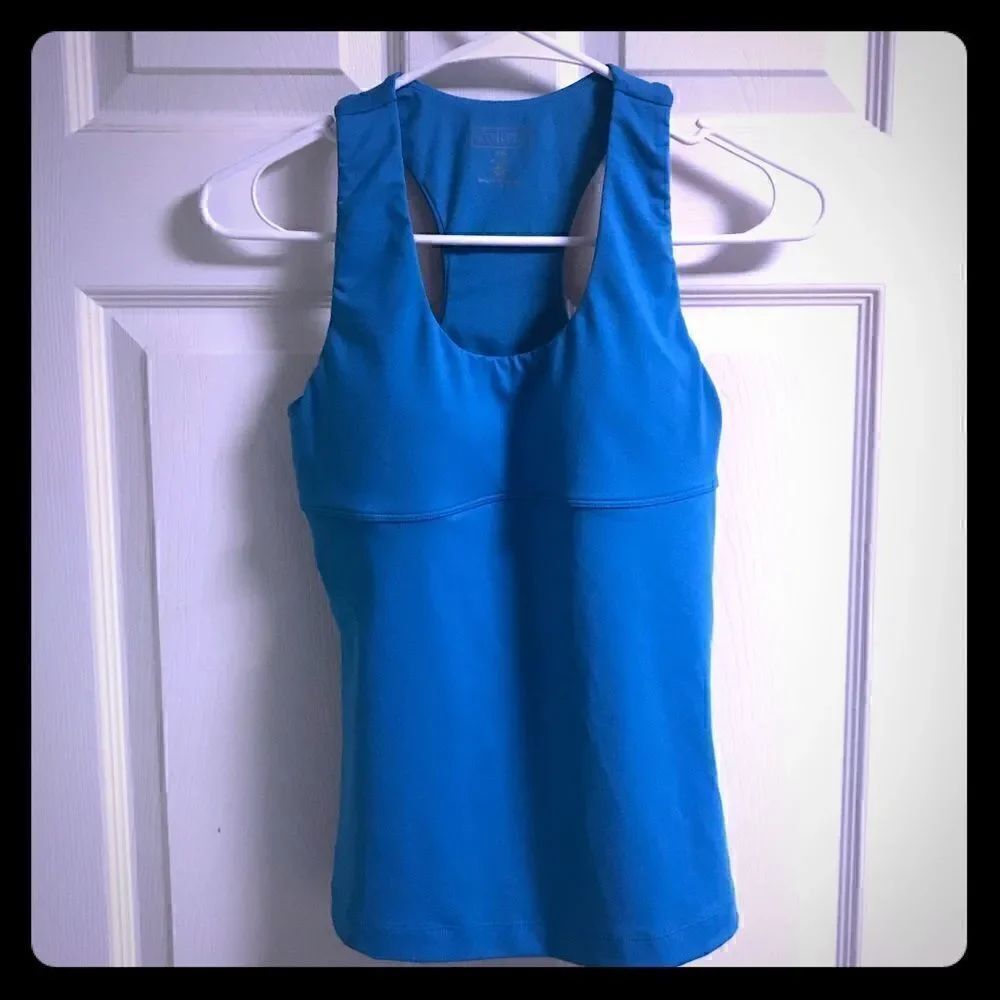 Athleta blue racer a k tank size 34A built in bra